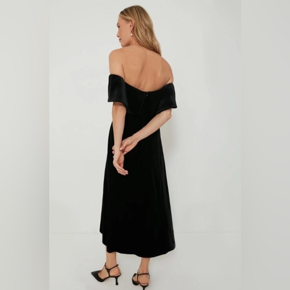 Tuckernuck Pomander Place Elise Black Velvet Off The Shoulder Midi Dress, Size M - Picture 2 of 13